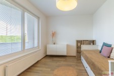 Byt 3+kk+balkon + lodžie, o celkové výměře  95 m2 , Mantovská, Praha - Horní Měcholupy