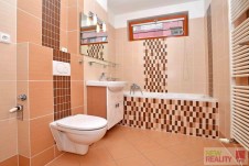 Moderní byt 3+KK+B+G,, o rozloze 80,70 m2, Vřesovická, Praha 5 - Zličín.