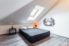 Prodej bytu v nízkopodlažním domě, 2+kk, 45 m2, 3.NP, ulice Dolnoměcholupská, Praha 10