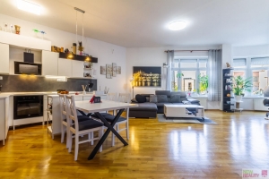 Prodej prostorného bytu 3+kk, 112 m2 + 15 m2 terasa, ulice Na Kovárně, Praha - Dolní Měcholupy. 