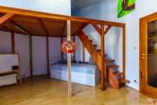 Prodej prostorného bytu 3+kk, 112 m2 + 15 m2 terasa, ulice Na Kovárně, Praha - Dolní Měcholupy. 