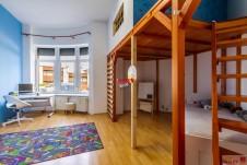 Prodej prostorného bytu 3+kk, 112 m2 + 15 m2 terasa, ulice Na Kovárně, Praha - Dolní Měcholupy. 