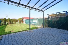 Prodej řadového domu 4+kk, 120 m2 + 218 m2 zahrada, ulice Zlatnická - Jenštejn.