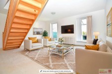 Prodej řadového domu 4+kk, 120 m2 + 218 m2 zahrada, ulice Zlatnická - Jenštejn.