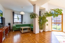Prodej rodinného domu 3+kk-6+kk, 185 m2 + 67 m2 garáž, Zahradní ulice, Horažďovice - okr. Klatovy.