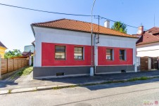 Prodej rodinného domu 3+kk-6+kk, 185 m2 + 67 m2 garáž, Zahradní ulice, Horažďovice - okr. Klatovy.