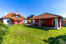 Prodej rodinného domu 3+kk-6+kk, 185 m2 + 67 m2 garáž, Zahradní ulice, Horažďovice - okr. Klatovy.