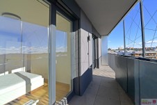 Pronájem 2+kk + balkón + garáž , 46 m2 ve 4.NP  Praha 5 - Stodůlky.