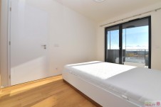 Pronájem 2+kk + balkón + garáž , 46 m2 ve 4.NP  Praha 5 - Stodůlky.