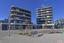 Pronájem 2+kk + balkón + garáž , 46 m2 ve 4.NP  Praha 5 - Stodůlky.