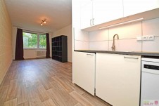 Pronájem bytu 2+kk, celkové ploše 46 m2, situovaný ve 2. NP , ulice Dygrýnova - Praha 9