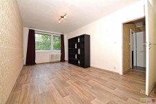 Pronájem bytu 2+kk, celkové ploše 46 m2, situovaný ve 2. NP , ulice Dygrýnova - Praha 9