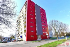 Pronájem bytu  3+kk,  65 m2 + terasa 10 m2  + garážové stání , Mazurská , Praha 8 - Troja